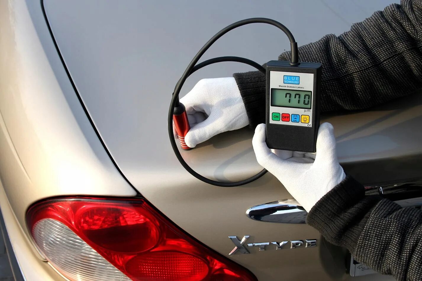 Толщина лакокрасочного покрытия рено дастер. Толщиномер лакокрасочного покрытия автомобиля et 555. Автоподбор толщиномер. Толщиномер блю технолоджи dx 13 fe. Покраска авто толщиномер.