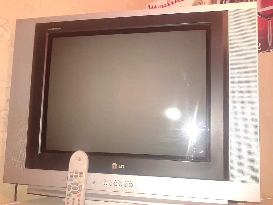 Телевизор lg 21. Телевизор LG-21fd. Телевизор LG 1997 года lg21d70k. LG 21fs4rlx. LG 21fs4rg imenu.