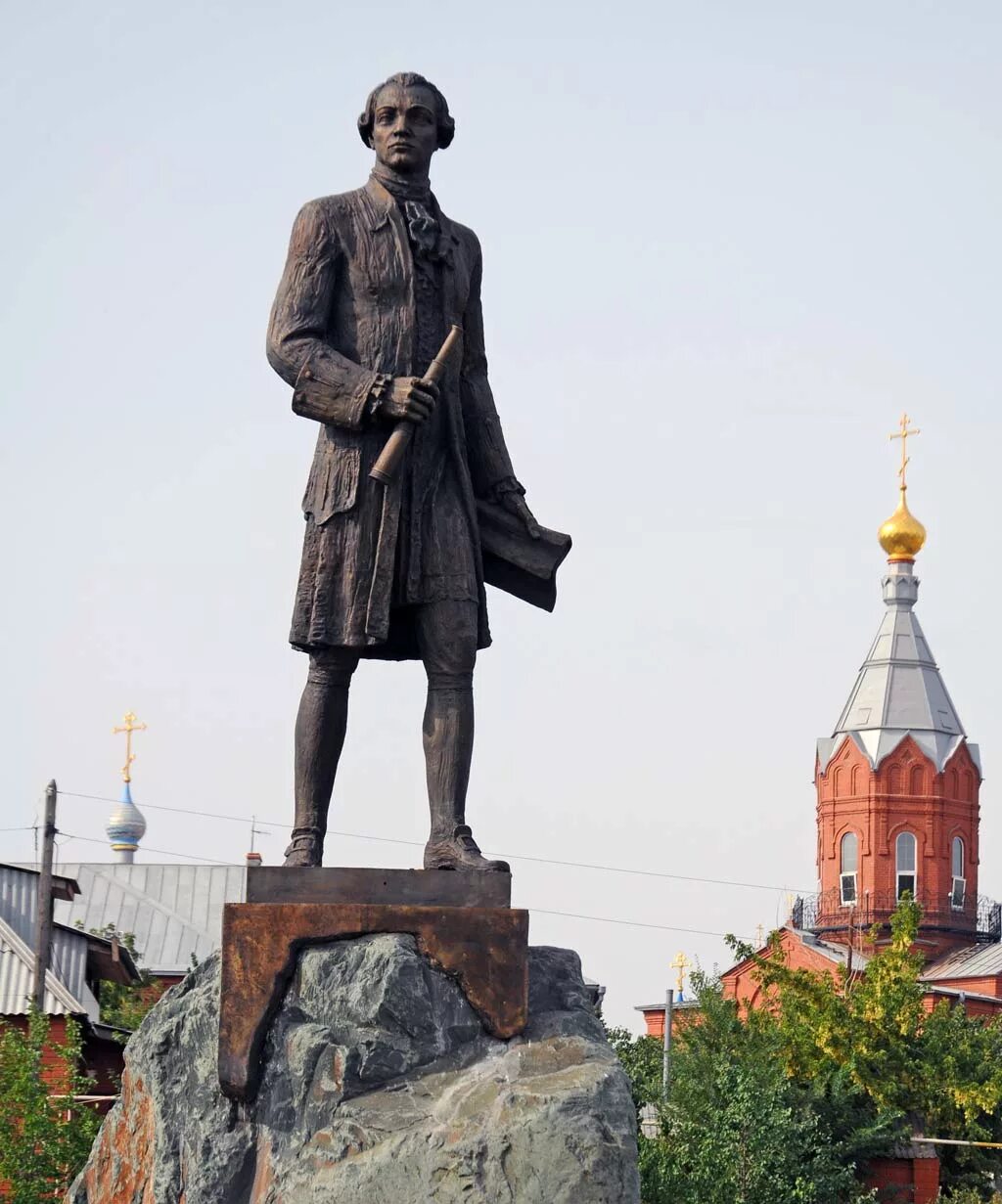 Памятник Кириллову в Орске. Памятник основателю города Орска Ивану Кириллову. Кириллов Бузулук памятник.