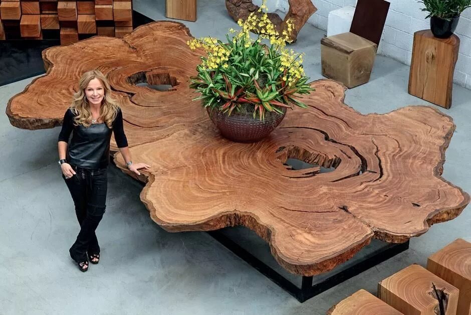 Wood babe. Фотомодели в лесу. Изделия из дерева. Фотосессия с бревнами. Красивые деревянные изделия.