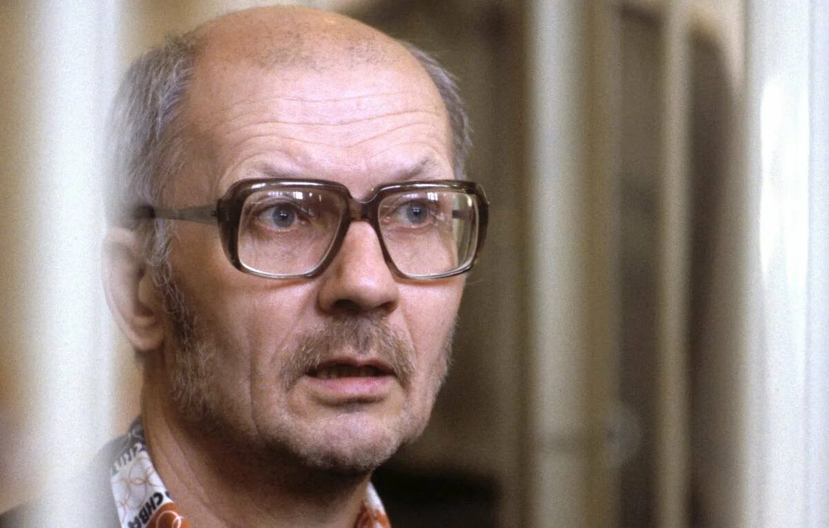 Чикатила фото. Андрей Чикатило. Андрей Романович Чикатило. Эвиленко Андрей Романович. МАНЬЯК Андрей Чикатило.