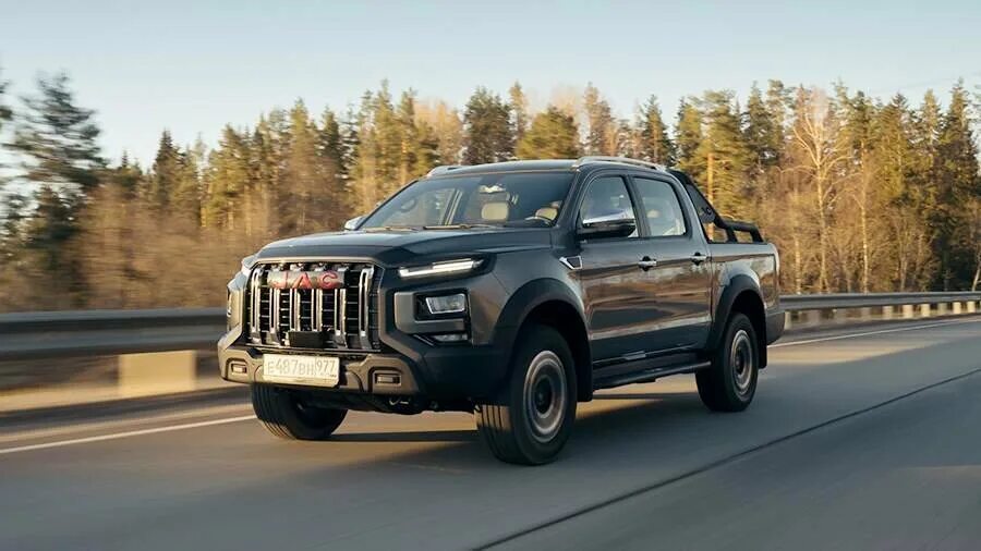 Jac t 9 фото JAC Motors T8 2.0L Debuts as Sub R400k Double Cab