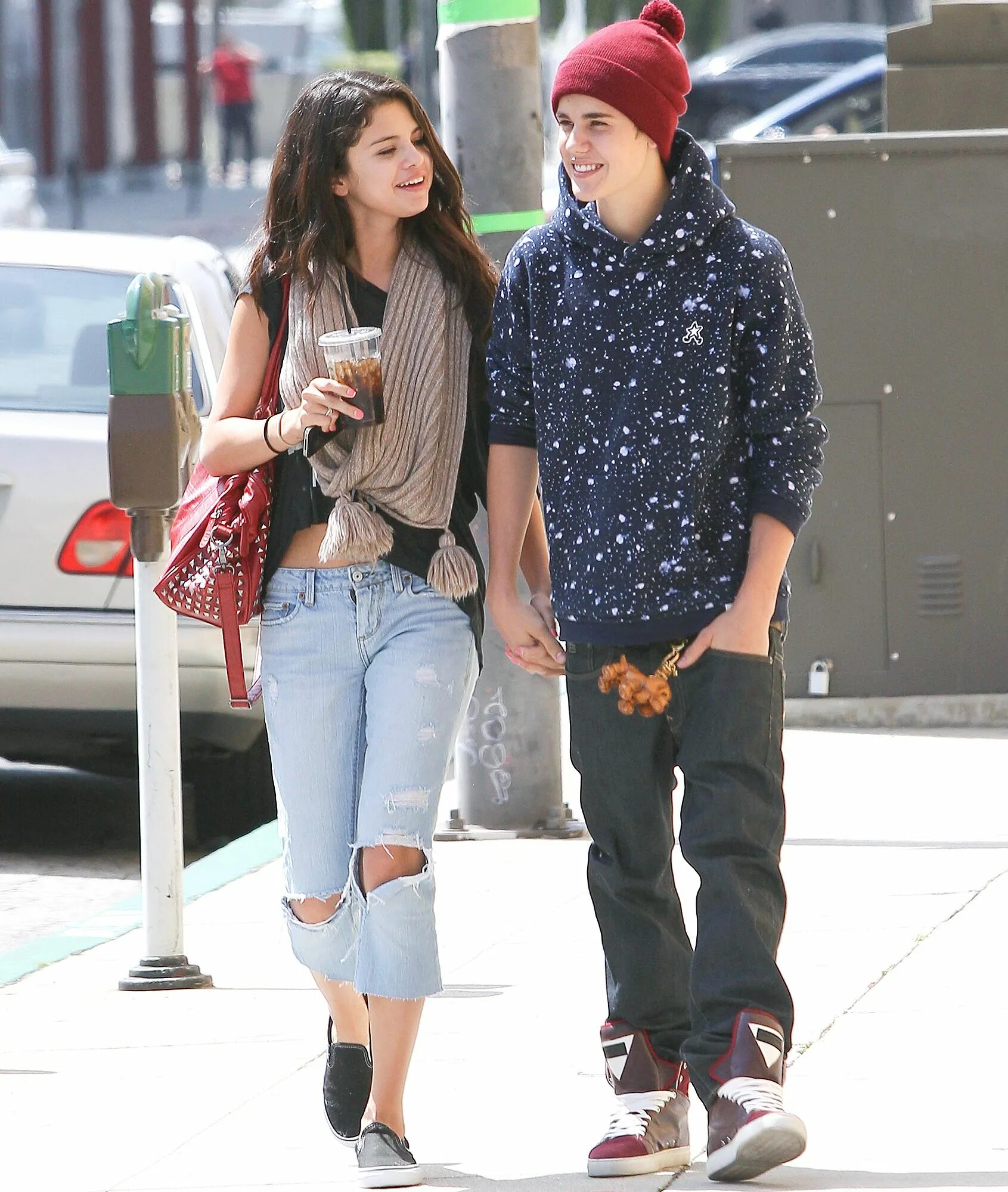 Boyfriend brunette. Selena Gomez and Justin Bieber.