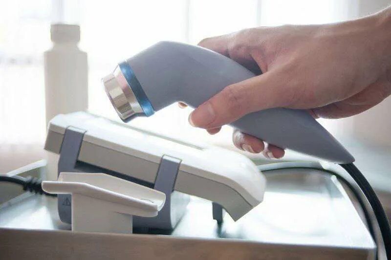 Фототерапия уфо. Магнитотерапия втл 500. Дхт зеленая физиотерапия. Инфракрасная магнито лазерная терапия. Аппарат омикрон для физиотерапии.