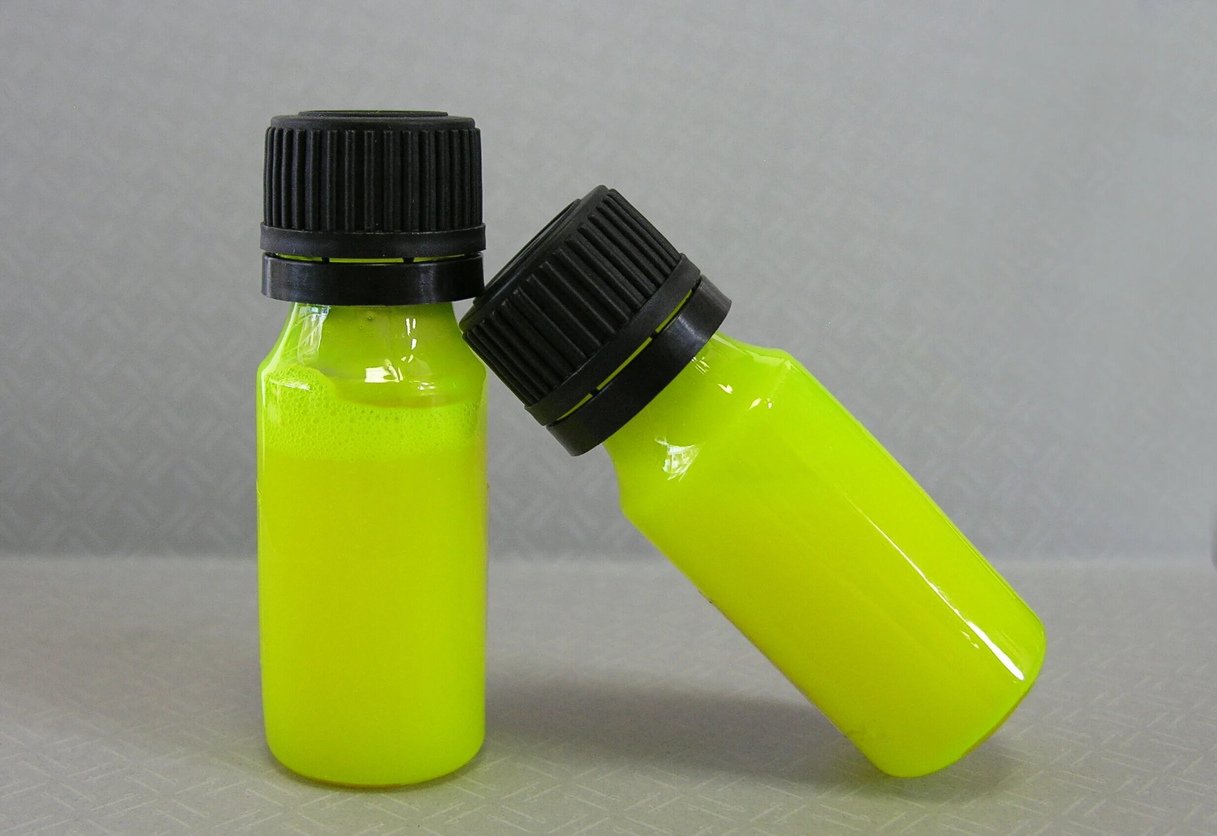 Купить краситель для смолы. Флуоресцентный краситель Cell Tracker Green. Флуоресцентный краситель FLUOROCELL WDF 2х42ml. LNT-21 краситель флуоресцентный. Флуоресцентный желтый.