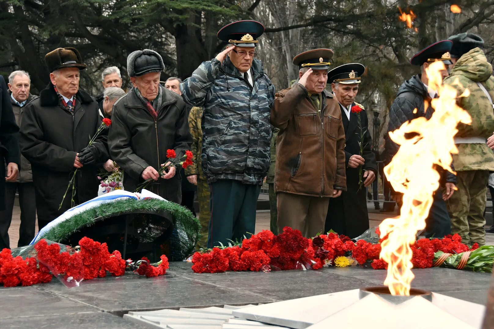 Минута молчания день памяти