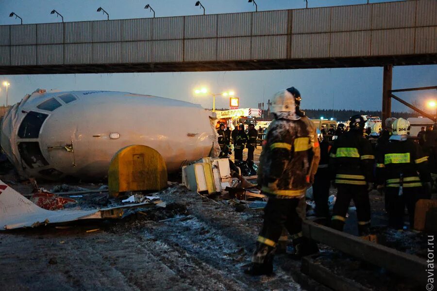 авиакатастрофа ту-204 во внуково. ту 204 внуково катастрофа. авиакатастрофа ред вингс внуково. 29 декабря 2012 года. 29 декабря 2012 года.