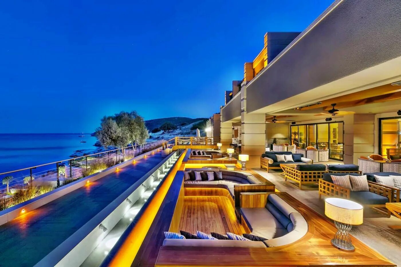 Maia luxury resort spa 5 сейшелы. Турция бодрум luxury. Luxury resort spa. Luxury resort spa. Mivara luxury resort.