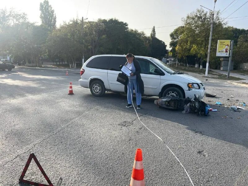 памятник подводникам в черноморском крым. бишкек, боконбаева 196. памятник подводникам черноморцам в севастополе. авария черноморское крым вчера. разлив нефти в туапсе.