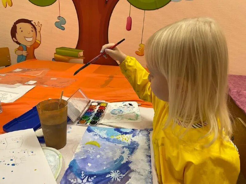 Рисование красками эбру. Волшебные краски игра. Как сделать волшебную краску. Изобразительное искусство. Натуральные пищевые красители в рисовании.