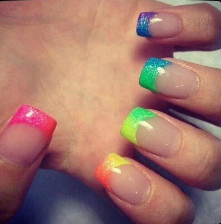Маникюр френч с яркими кончиками Dont Be Gelish Beauty on Instagram: "Pastel French tips Californian, Marilyn, bl