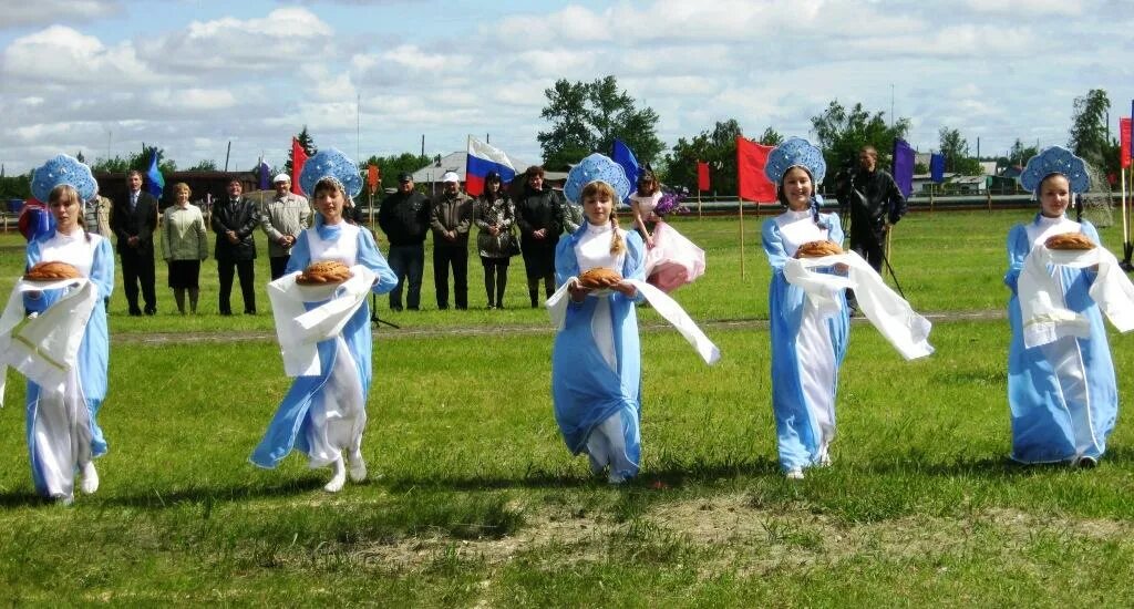 Погода в золотой ниве омской области. Село Золотая Нива Оконешниковский район Омская область. Королевы спорта Оконешниковский район. Королева спорта Золотая Нива. Королева спорта Чистово.