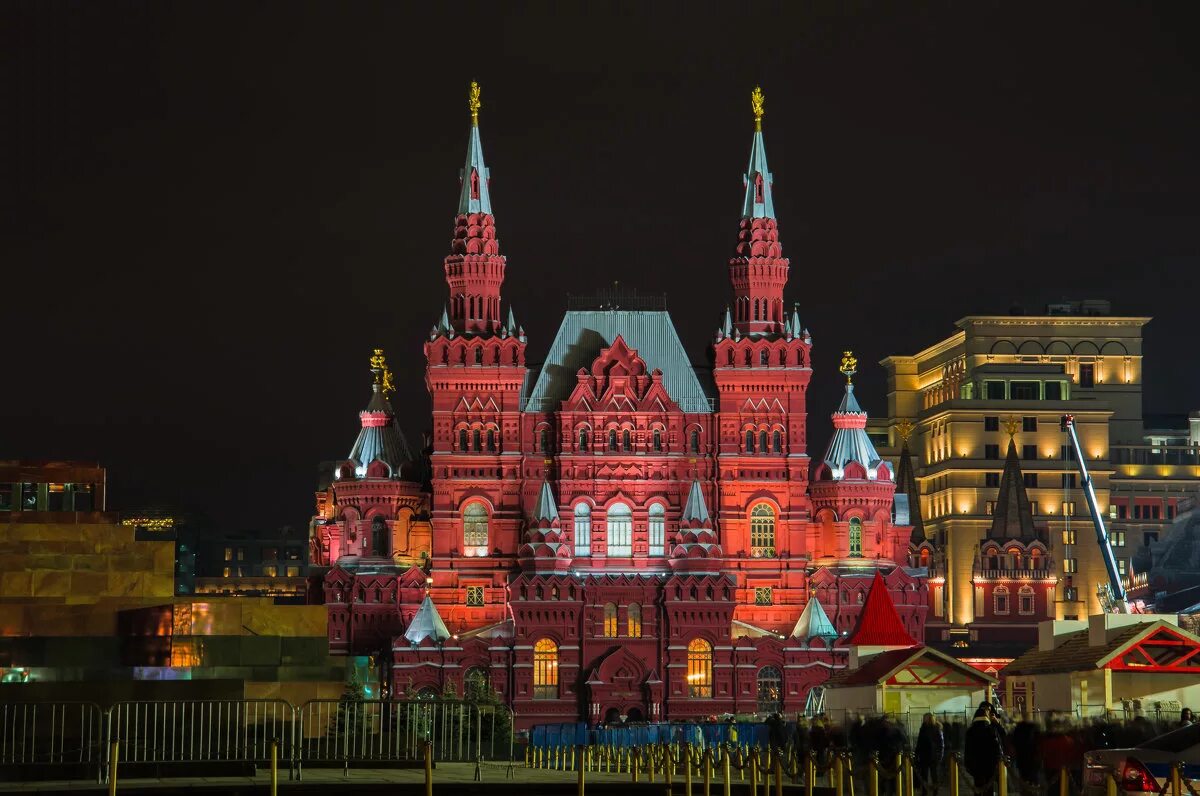 Красная площадь москва вечером. Виртуальная экскурсия по историческому музею москвы. Государственный исторический музей москва. Музей-усадьба царицыно вечер. Исторический музей в москве красная площадь собор.