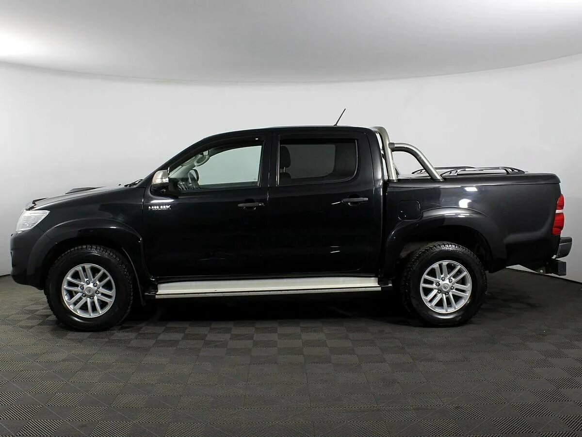 Toyota hilux 7 поколение. Toyota hilux 7 поколение. Hilux 7 рестайлинг. Toyota hilux 2005. Toyota hilux 7 поколение.