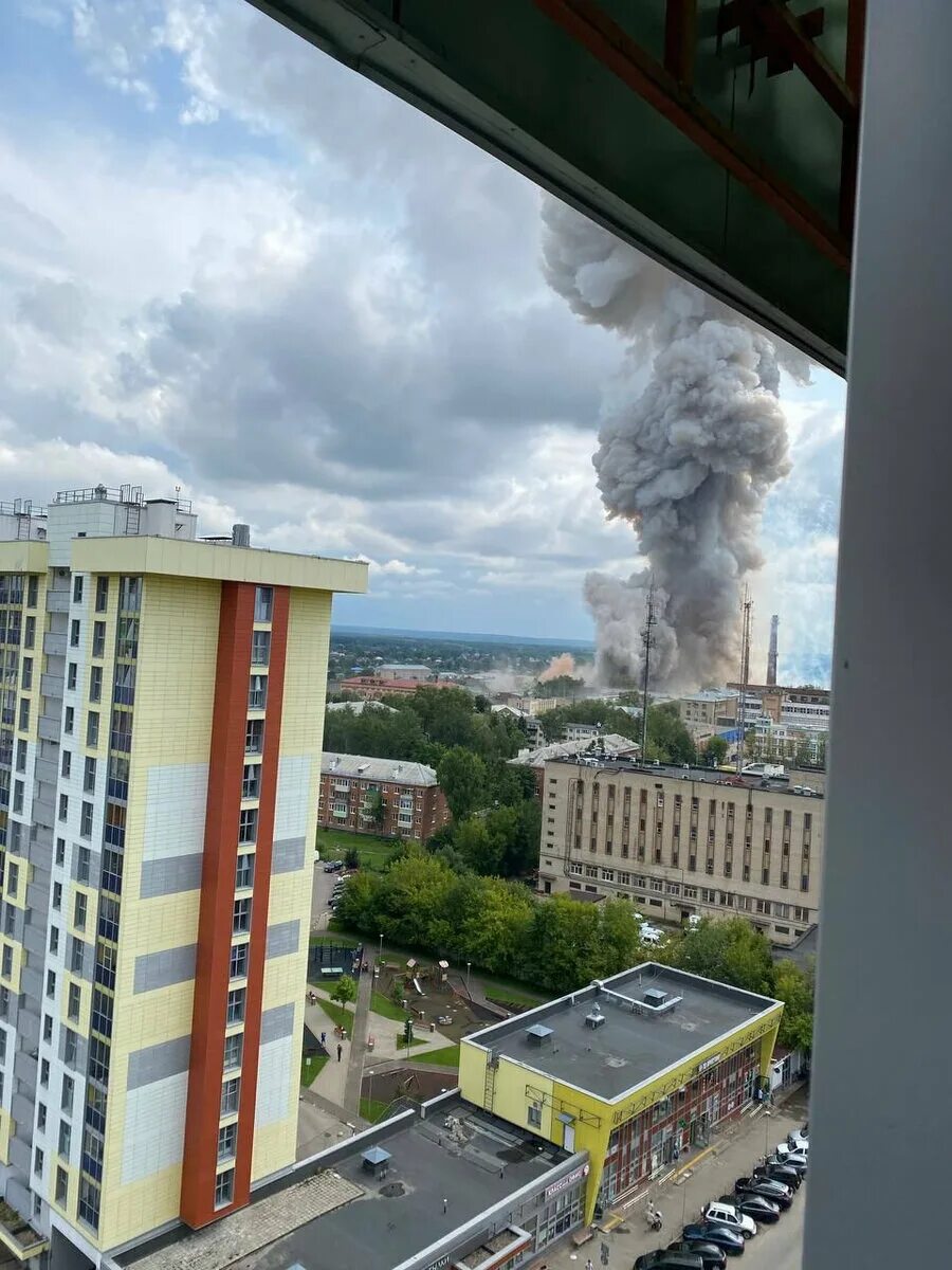 Подмосковье бомбят. Подмосковье бомбят. Подмосковье бомбят. Орехово-зуево пятиэтажек. Ступино взорвался дом 2022.