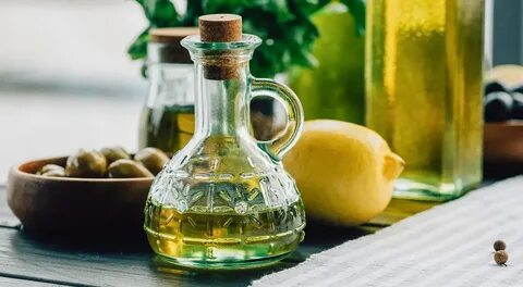 Оливковое масло и сок лимона