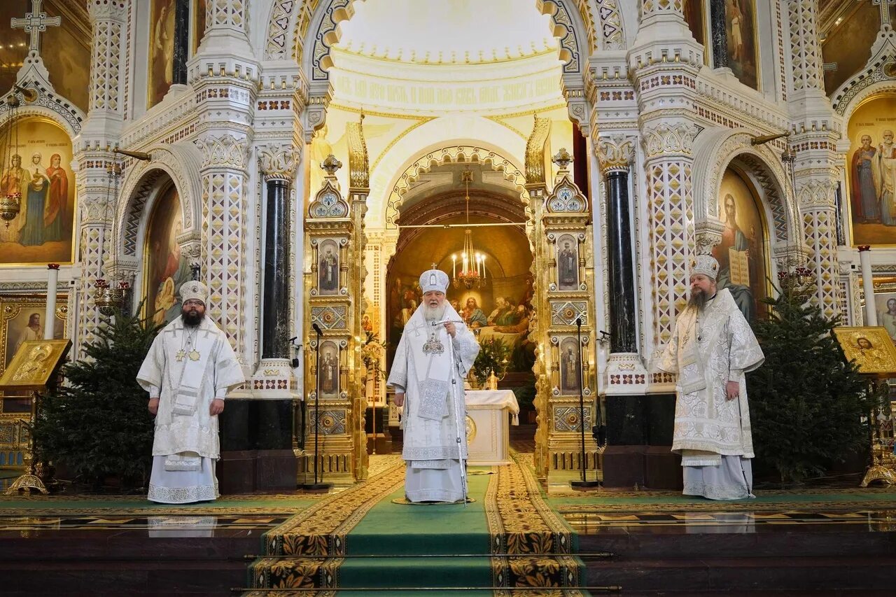 Крещение богослужение в селе. Рождественская служба в храме христа спасителя 2023. Рождество тула 2023. Благовещенский собор кремля. Казанский собор спб рождество.