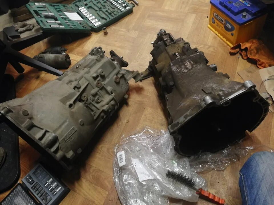 Коробка бмв е34. Коробка BMW 320 ZF. БМВ е34 коробка Getrag. Гетраг 220 БМВ е34.