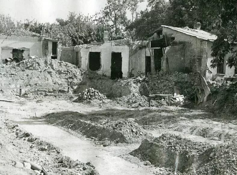 Ташкент землетрясение 1966 сколько. 66 г ташкент землетрясение. ташкентское землетрясение 1966. землетрясение в ташкенте в 1966. землетрясение в узбекистане 1966.