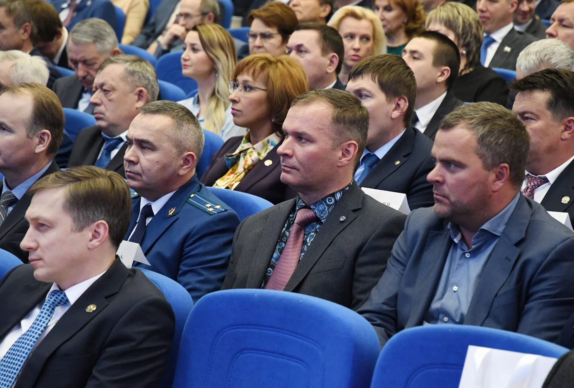 Минстрой рт. Минстрой рт. Герб министерства строительства татарстана. Стол совета федерации. Дзержинского 10 казань.