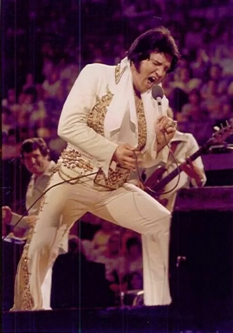 Elvis Aron Presley