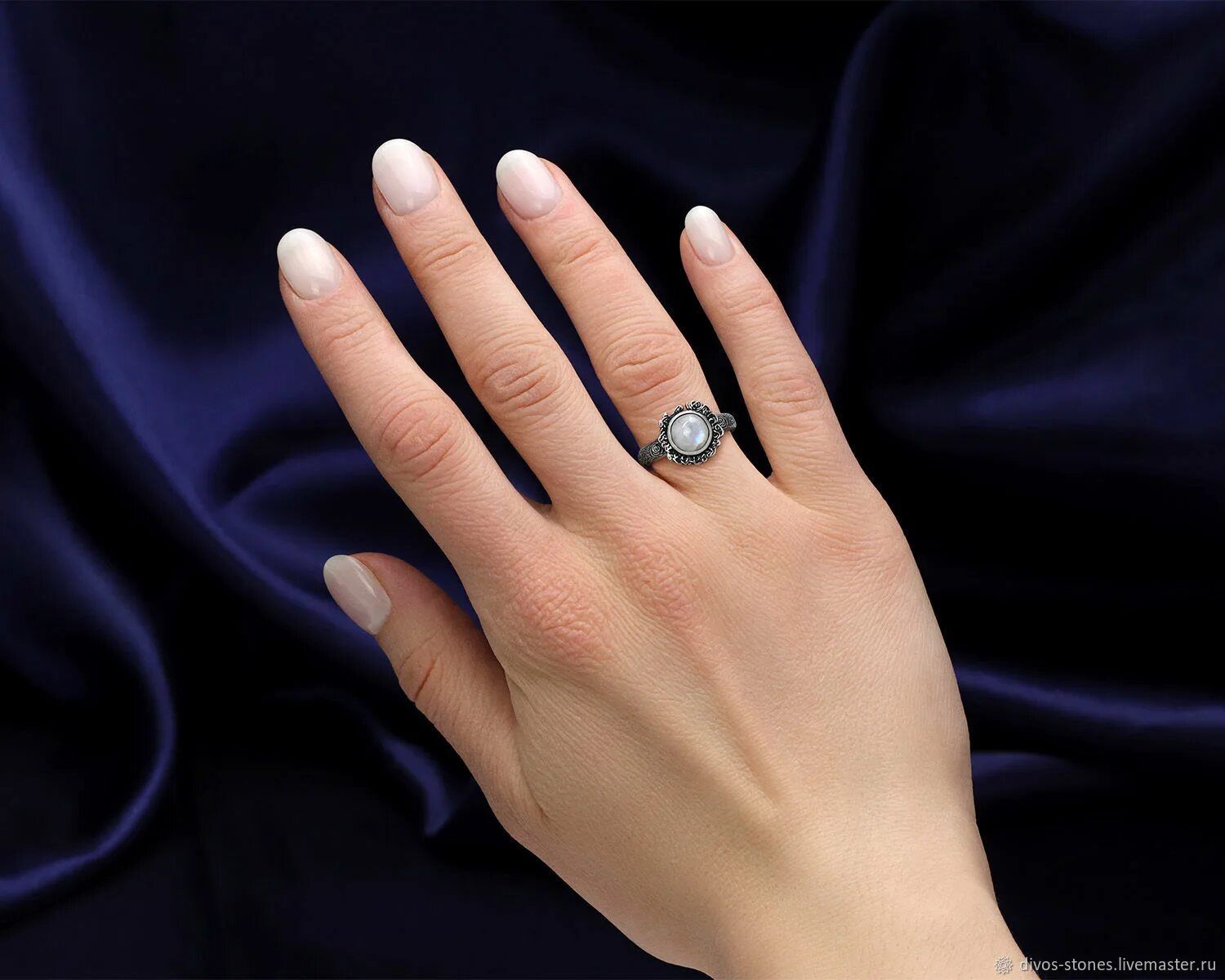 Elden ring фигурка. Кольцо темной луны. Henson кольцо-перстень. Кольцо арториаса. Кольцо темной луны dark souls.