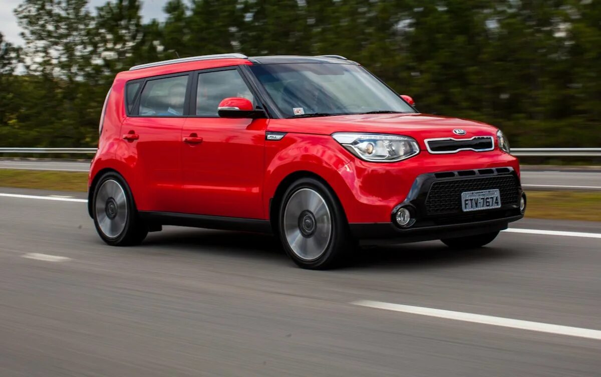 Киа соул карибиан блю. Кия соул 2015. Киа соул зеленая. Kia soul 2015. Киа соул 2015 новый.