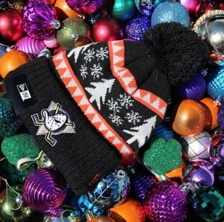 Парад шляп. Шляпа беннет. Парад головных уборов. Подарили головной убор. Мономах шапка мономаха.