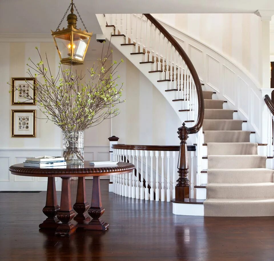 Лестница. Красивые лестницы в доме. Шикарная лестница. Красивая классическая лестница. Красивые деревянные лестницы в интерьере.