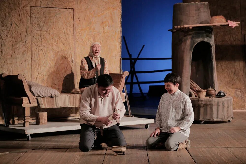 Саха театр сайт. Ойунского. Спектакль лука ронкони гиганты горы. П. Саха театр сайт.