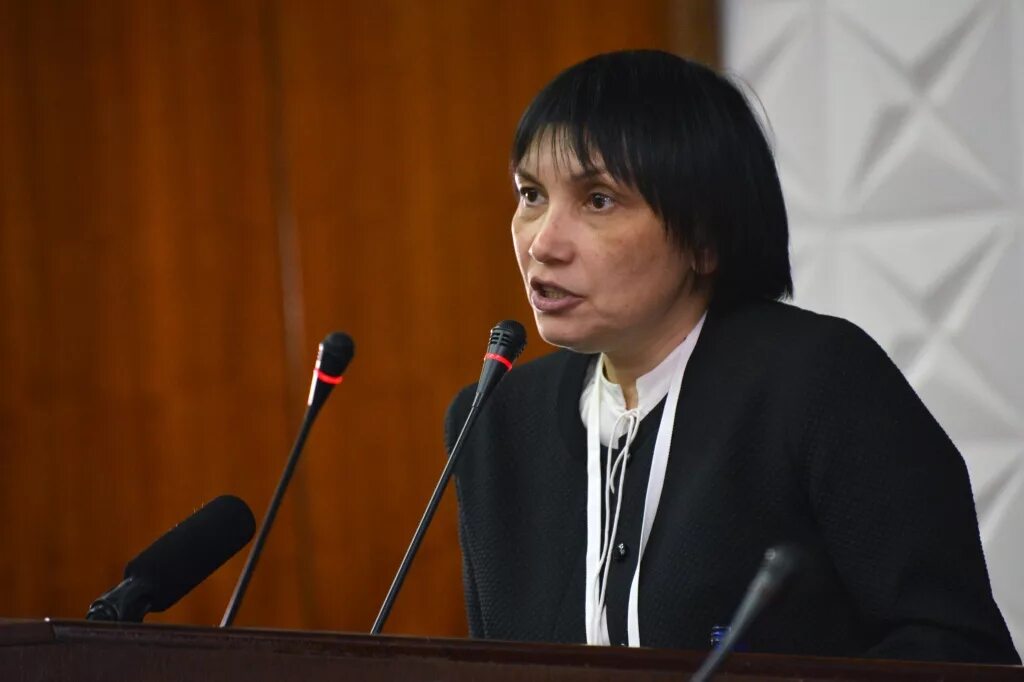 Соловьева н н. Историк мхт инна соловьева. Театровед соловьева. Н соловьевой. Учимся общаться.