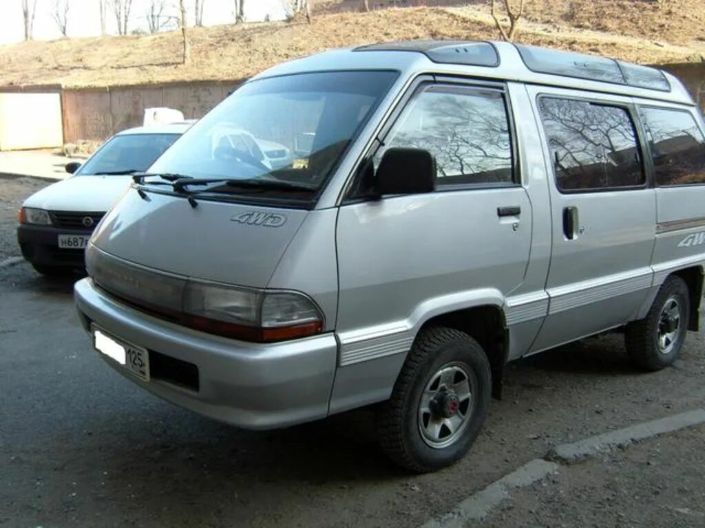 Таун айс красноярск. Toyota Town Ace 1990. Toyota Town Ace 1989. Toyota Town Ace 663. Toyota Town Ace 89 Рестайлинг.