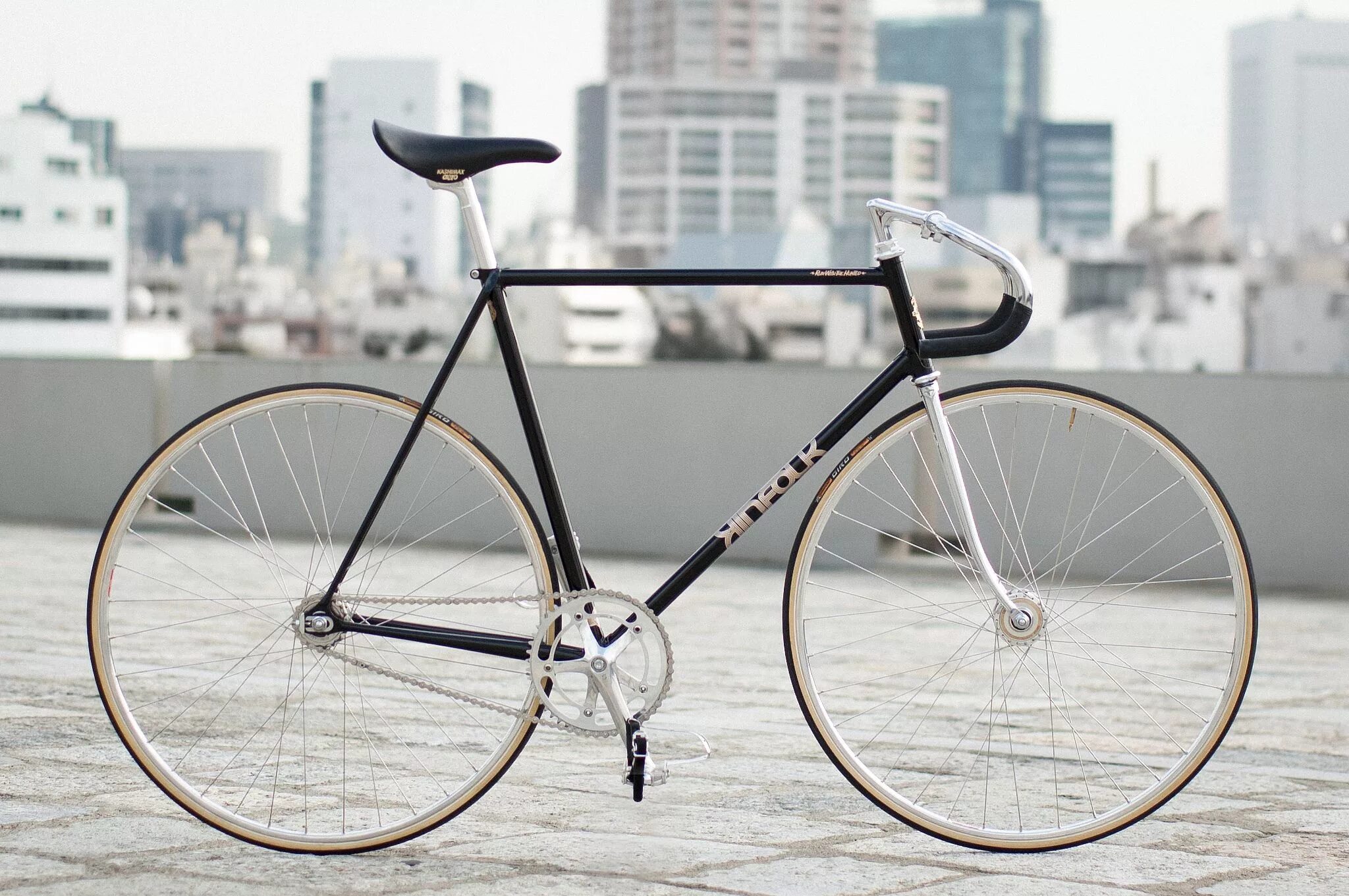 Велосипед фикс Fixie. Шоссейный велосипед фикс. Fixed Gear велосипед. Ретро фикс велосипед.