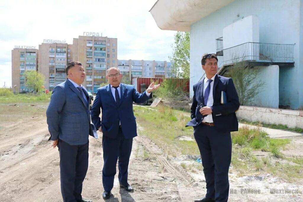 Работа шахтинск. Магнишахтинск область. Карагандинская область город шахтинск фото. Шахтинск казахстан. Шахтинск памятник.