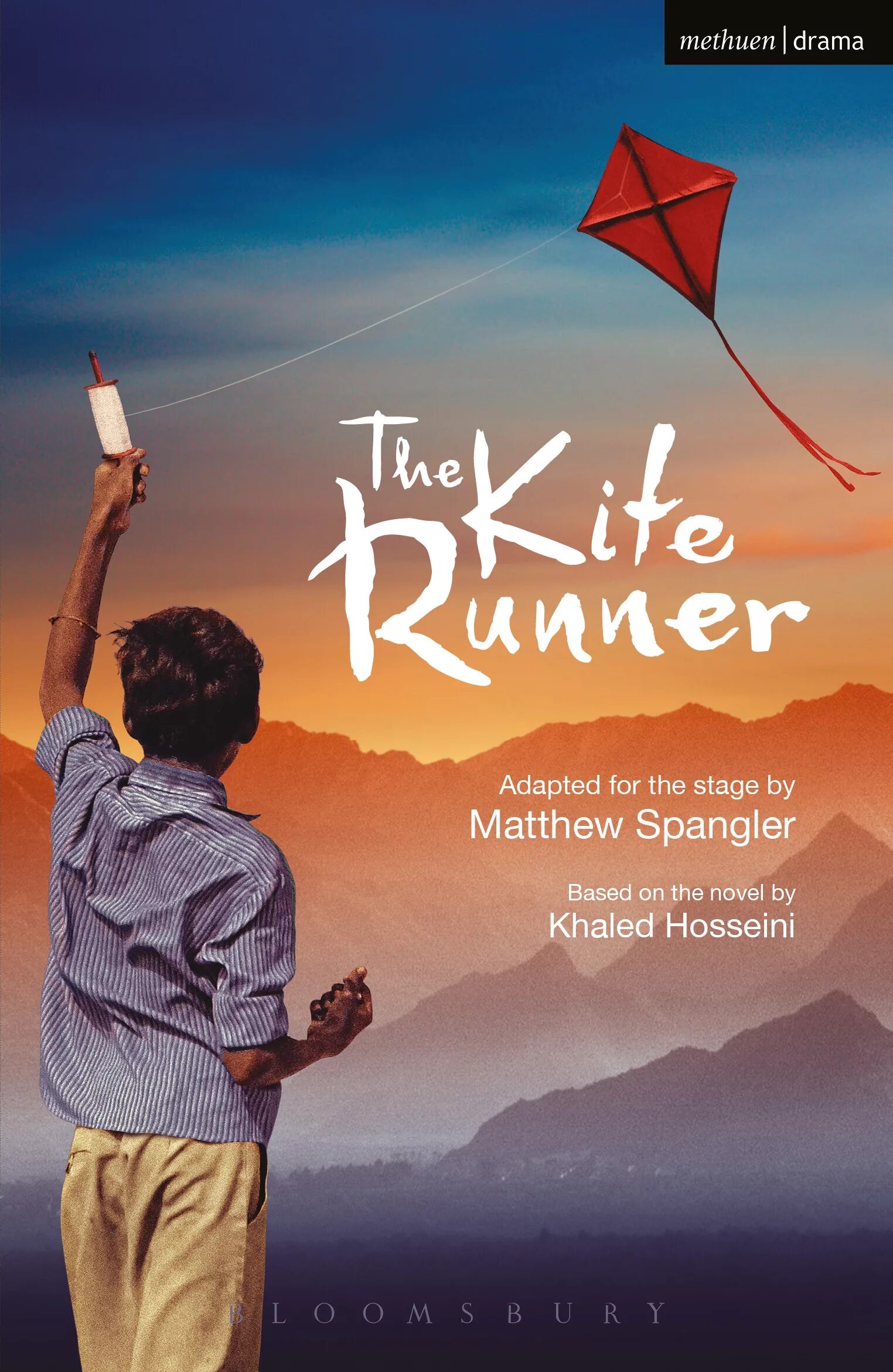 Kite runner. The kite runner by khaled hosseini. the kite runner книга. хоссейни бегущий за ветром. the kite runner обложка.