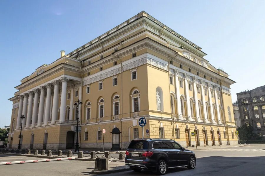 Александрийский театр Росси Архитектор. Александринский театр в Санкт Петербурге Архитектор. Росси Александринский театр архитектура. Адреса театров в санкт