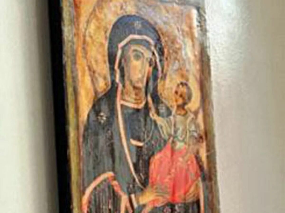 Мироточащая икона в храме михаила архангела. Икона божией матери в тульской области мироточит. Мироточение иконы в храме вооруженных сил. Мироточение иконы иисуса христа. Урусово мироточит икона.
