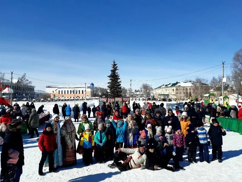 Масленица в каких парках москвы. Зеленогорский парк Масленица. Масленица РДК Кинель-Черкассы.