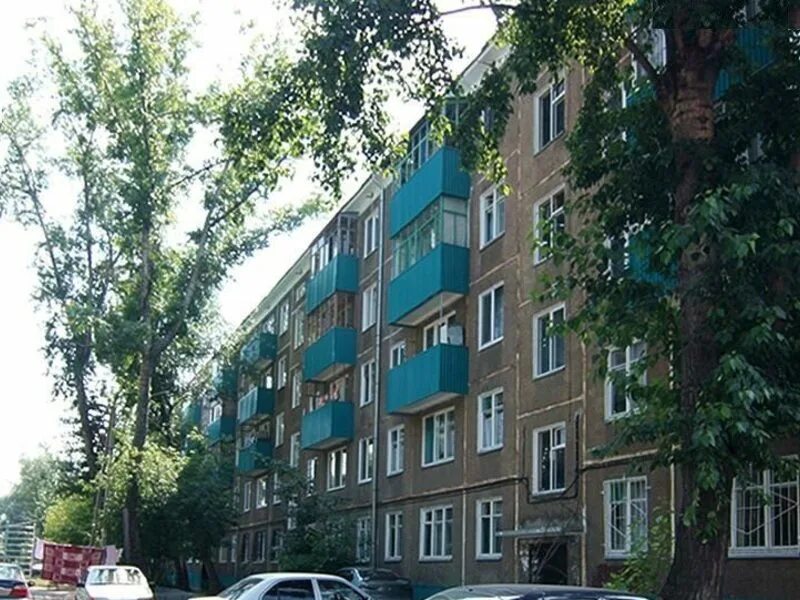 Гагарина 71 казань. Звениговский магазин альметьевск. Аптека максавит в казани. Гагарина 105 казань. Гагарина дом 105.