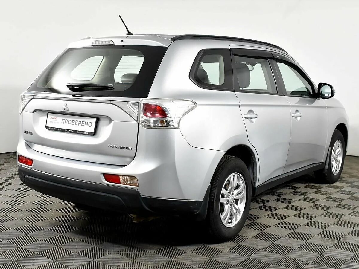 Аутлендер митсубиси купить новый москва. Mitsubishi Outlander 2012. Mitsubishi Outlander 3.0 2012. Mitsubishi Outlander 2012-2014. Mitsubishi Outlander 3 2012.