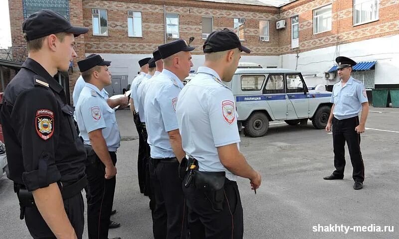 Ппс город. ППС патрульно-постовая служба. ППС 2005. Сотрудники патрульно-постовой службы полиции. Полицейский ППС.