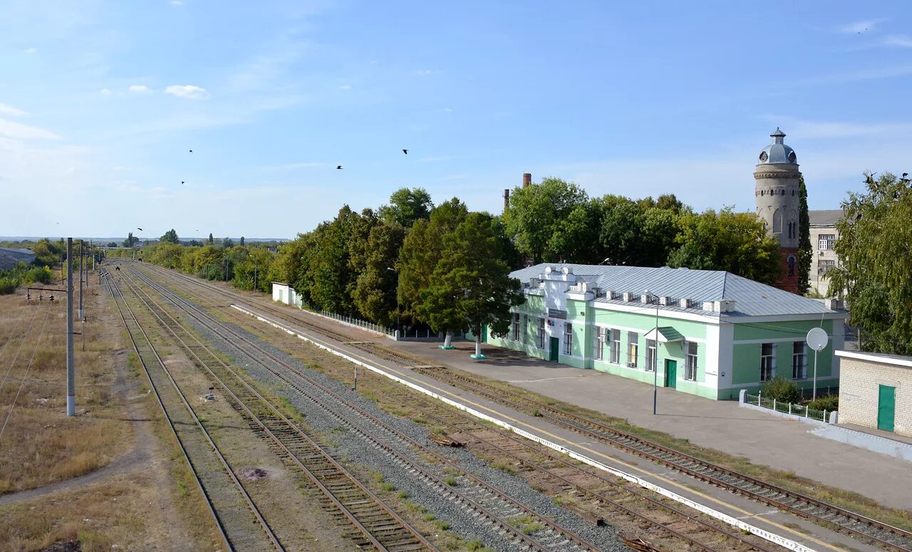 Жд аткарск. Станция Петровск Саратовский. Станция Аткарск. ЖД станция Петровск. Петровск Саратовский ЖД станция.