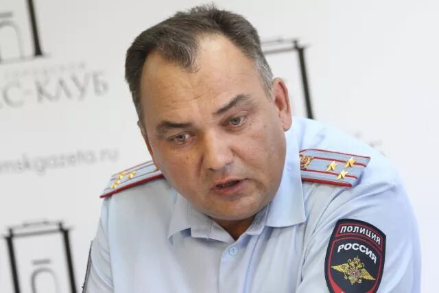 Гибдд омск. Патрульный автомобиль омск. Инспектор гаи омск. Инспектор гаи омск. Патрульная машина дпс.