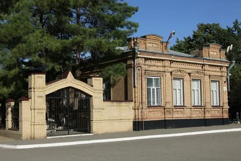 Старощербиновская ул красная