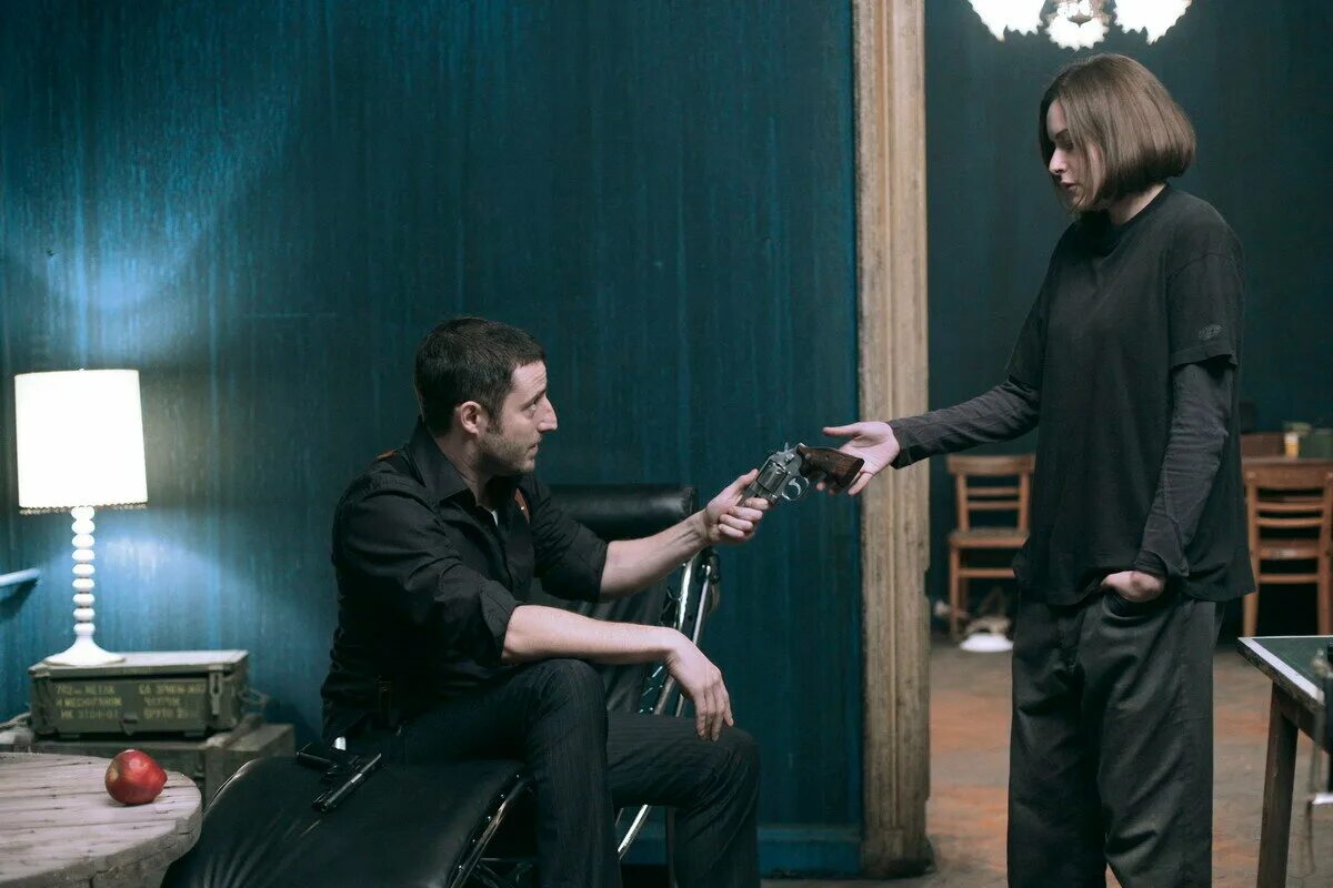 человечность фильм 1999. человеческий зверинец фильм 2009. человеческий зверинец 2009. Rie rasmussen getting image. человеческий зверинец 2009.