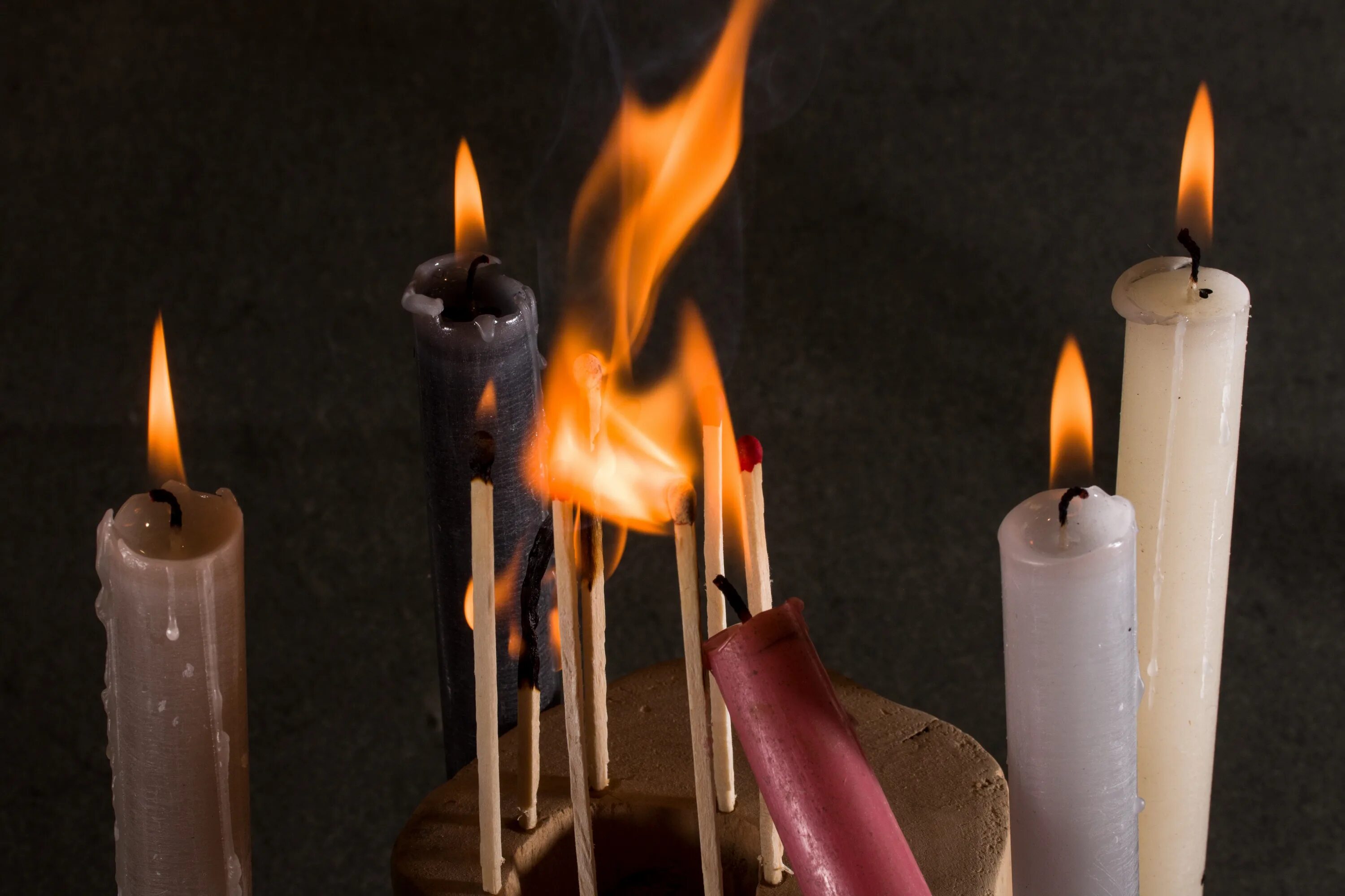 Свеча фото. Свечка. Горящая свечка. Про свечу. Свеча.