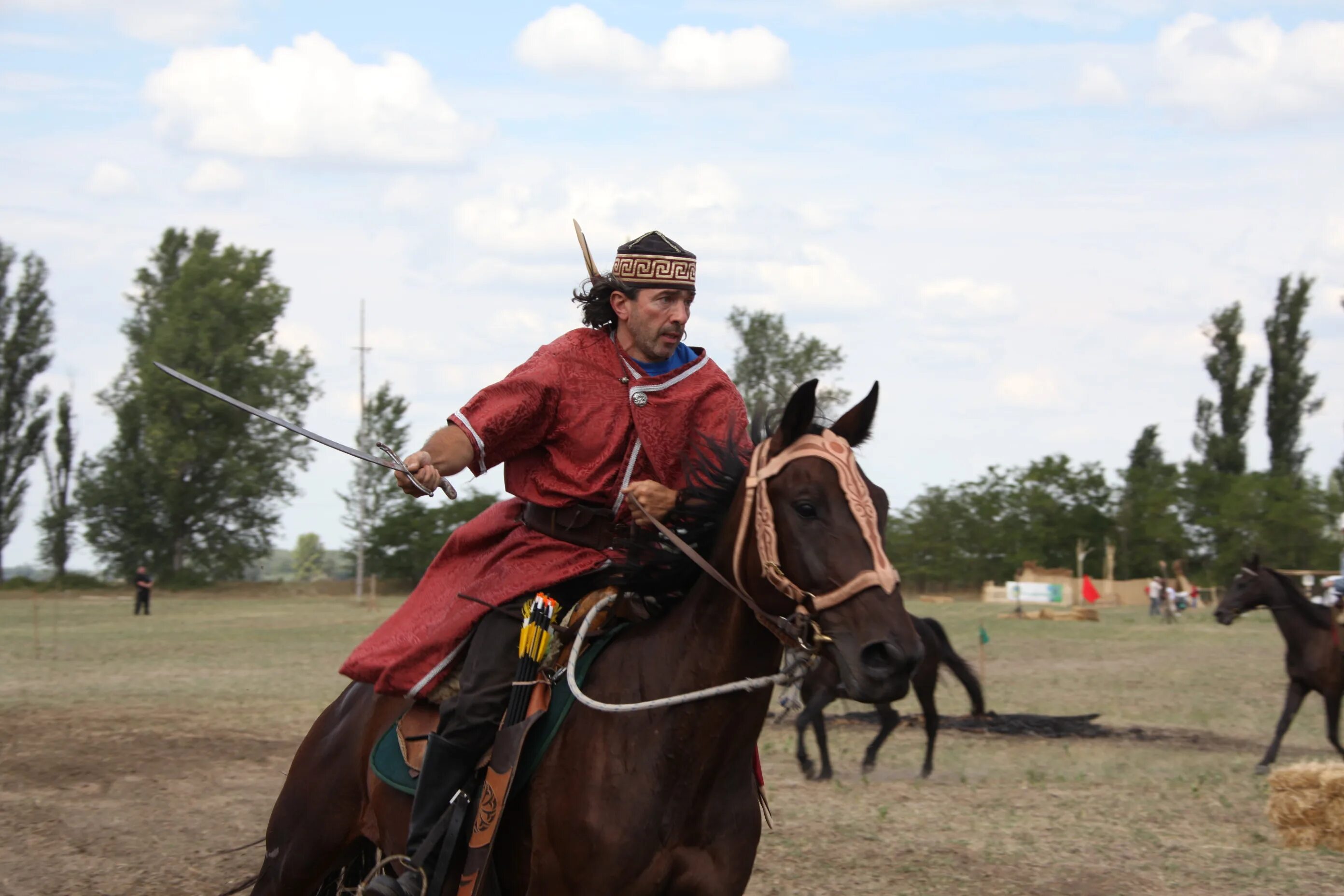 Туран аттила. Мадьяры реконструкция костюма. Мадьяры эпохи обретения родины. Венгры мадьяр арпад. Мадьяры и венгры.