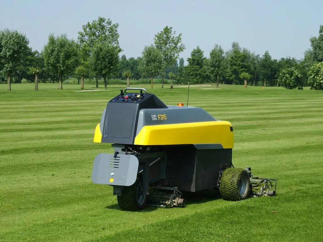 Robotic mower a1