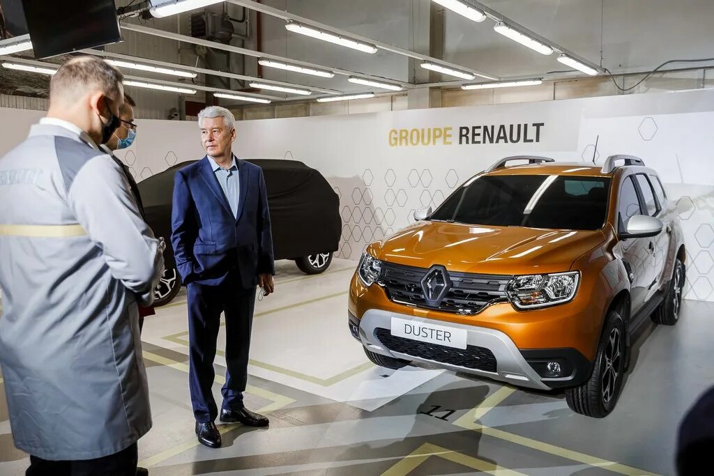 Сборка renault. Завод Рено Собянин. Московский Рено-Россия. Автомобильный завод Reno. Renault 2022.