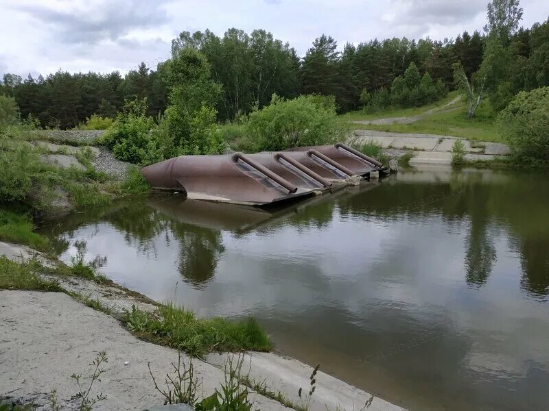 Быковское озеро новосибирск. Медведский стеклянный водопад. Озеро чаны. Стеклянное нсо. Село стеклянное купинского района новосибирской области.